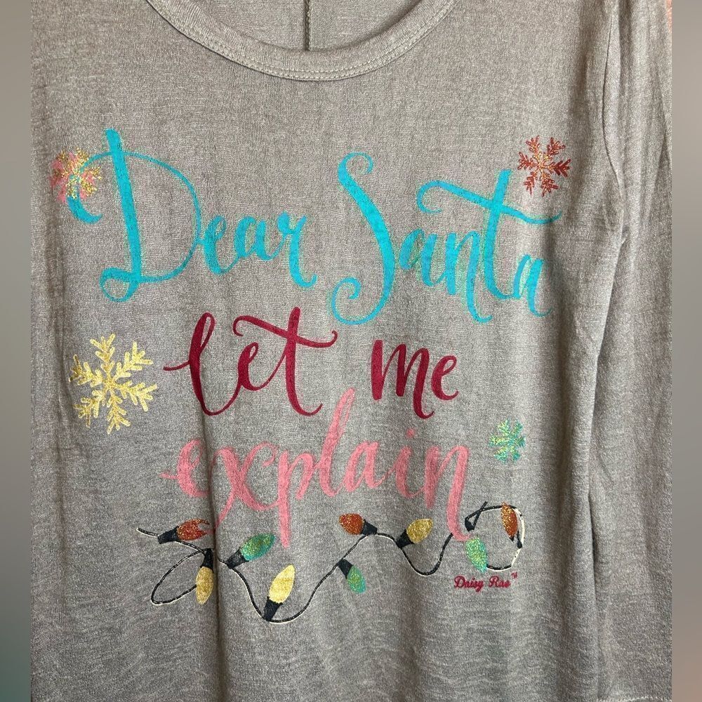 5 for $25🔥Small/ Medium Daisy Rae "Dear Santa Let Me Explain" T-Shirt - Picture 3 of 7